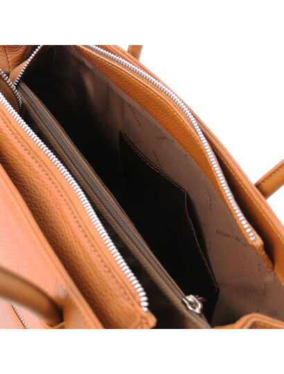 Geanta eleganta dama de umar din piele naturala coniac, Tuscany Leather, Orchidea